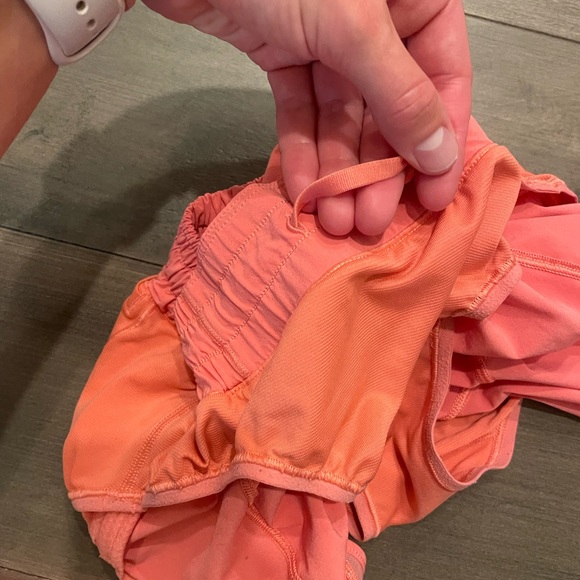 Lululemon Hotty Hots Raspberry Cream 4 - Picture 6 of 6